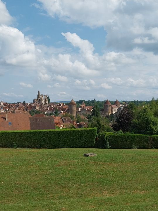 Semur en Auxois Semur en Auxois